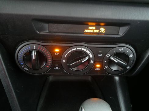 Used 2017 MAZDA MAZDA3 Sport image 24