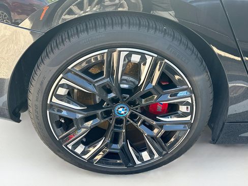 Used 2025 BMW i5 M60 w/ Executive Package AWD/4WD image 7
