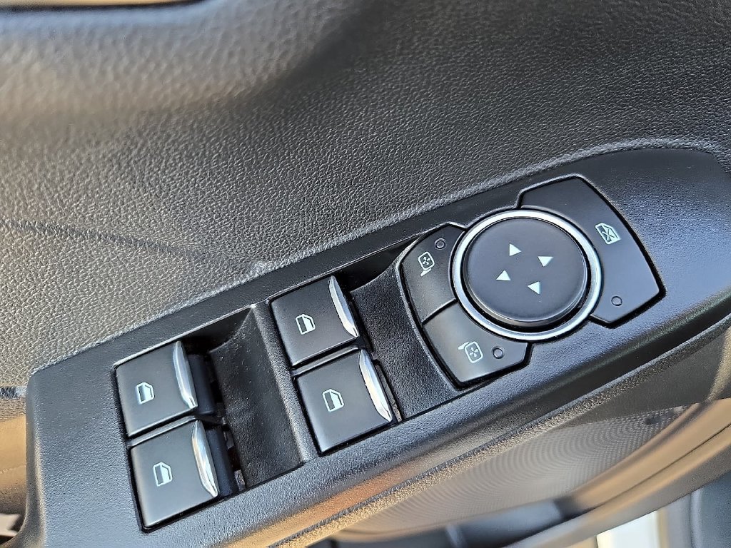 Used 2025 Ford Escape Active AWD/4WD image 13