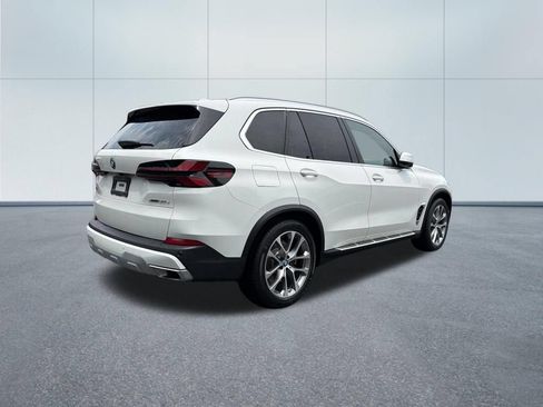 Used 2025 BMW X5 xDrive50e AWD/4WD image 5
