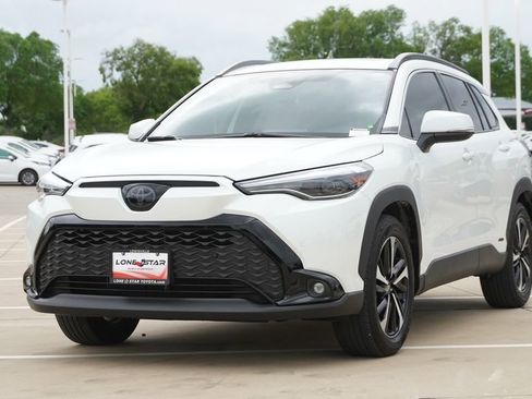 Used 2024 Toyota Corolla Cross AWD Hybrid w/ Convenience Package image 4