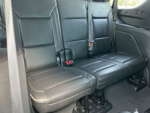 Used 2024 Chevrolet Tahoe Premier AWD/4WD image 28