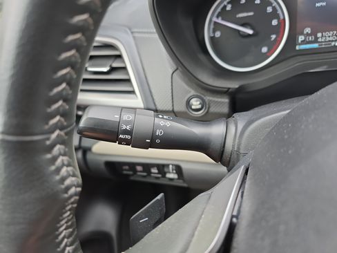 Used 2023 Subaru Forester Limited AWD/4WD image 24