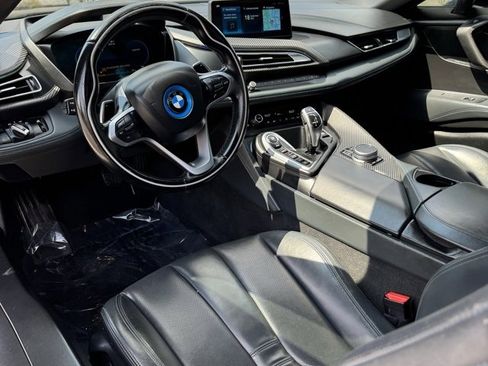 Used 2019 BMW i8 Roadster image 41
