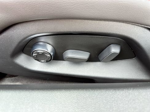 Used 2020 Chevrolet Corvette Stingray Premium Cpe w/ 3LT Preferred Equipment Group RWD image 12