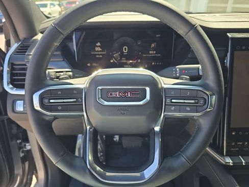 Certified 2025 GMC Acadia Elevation FWD image 27