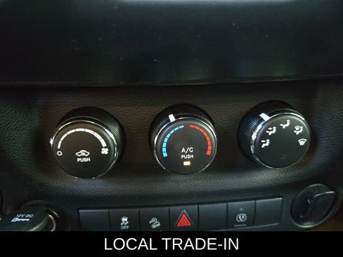 Used 2013 Jeep Wrangler Rubicon AWD/4WD image 21