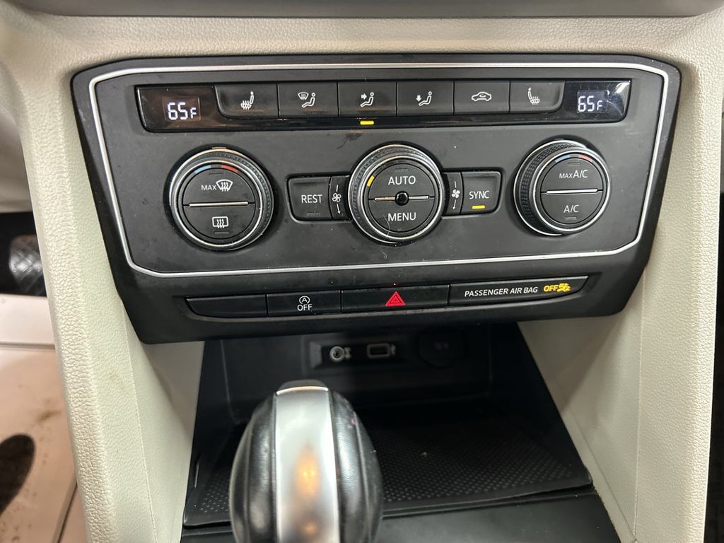 Used 2018 Volkswagen Atlas SE AWD/4WD image 16