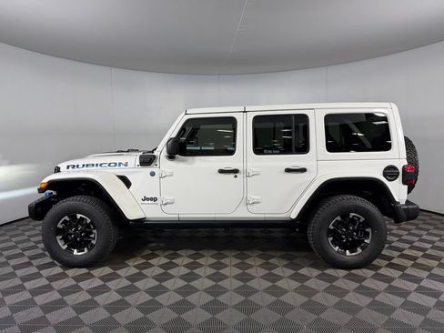 Used 2024 Jeep Wrangler Unlimited Rubicon 4xe AWD/4WD image 10