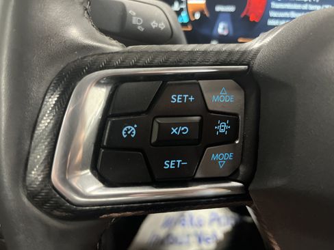 Used 2024 Ford Mustang Coupe RWD image 18