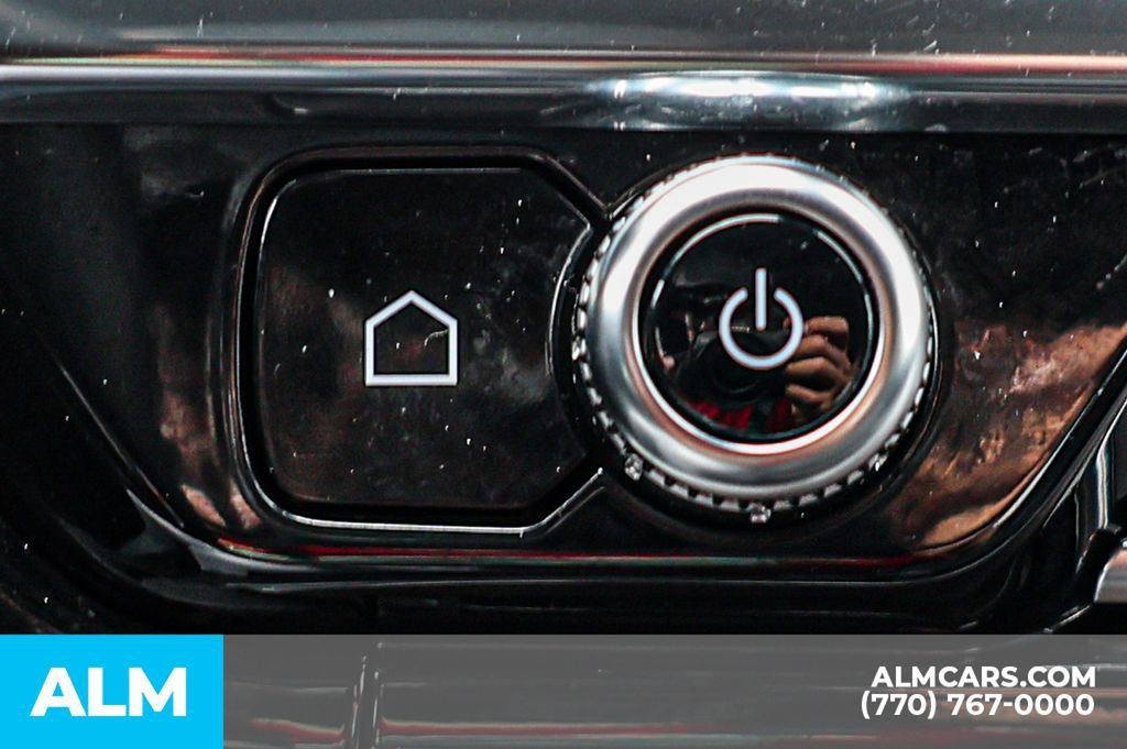 Used 2026 GMC Sierra 1500 SLT AWD/4WD image 40