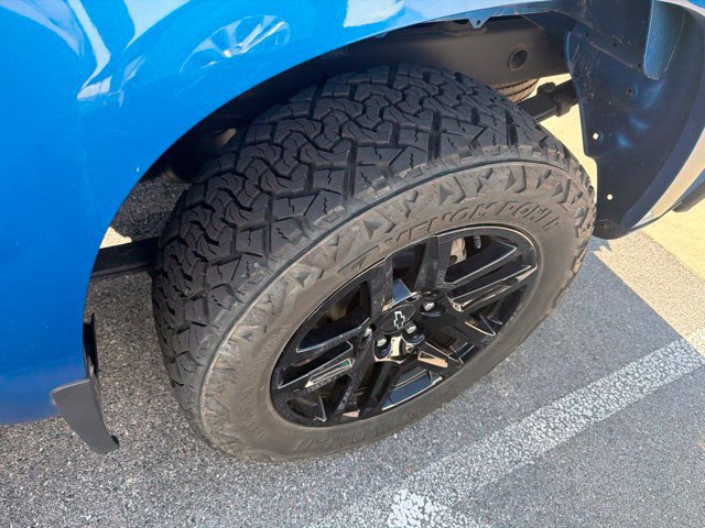 Used 2022 Chevrolet Silverado 1500 Custom w/ LPO, Dark Essentials Package AWD/4WD image 32