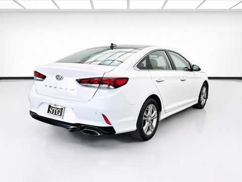 Used 2019 Hyundai Sonata Limited w/ Ultimate Package 04 FWD image 4