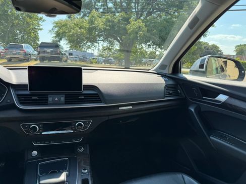 Used 2018 Audi Q5 2.0T Premium Plus w/ Premium Plus Package AWD/4WD image 17