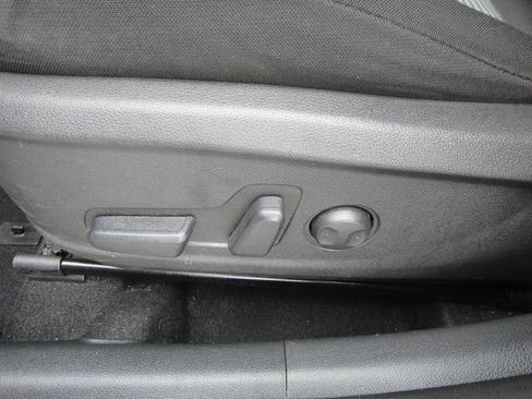 Used 2021 Hyundai Kona SEL Plus w/ Cargo Package AWD/4WD image 11