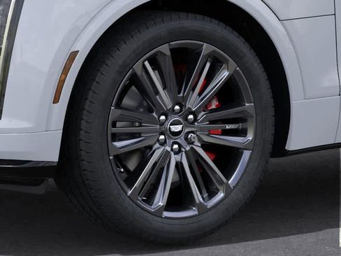 New 2026 Cadillac Lyriq V image 9