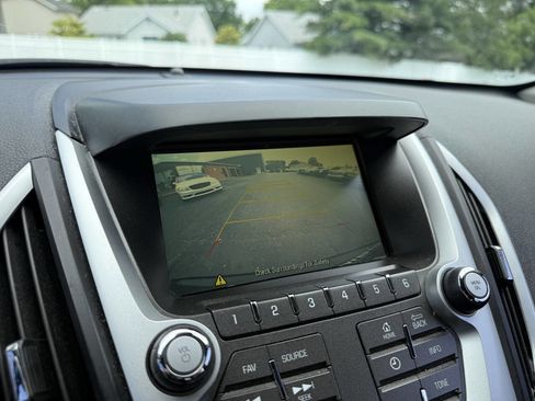 Used 2017 GMC Terrain SLE w/ Driver Alert Package I FWD image 18