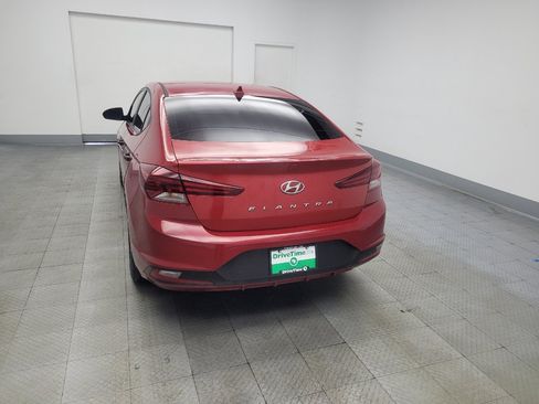 Used 2019 Hyundai Elantra SEL FWD image 6