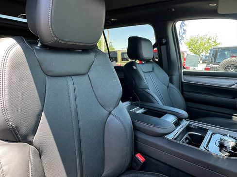 New 2026 Jeep Grand Wagoneer 4WD image 13