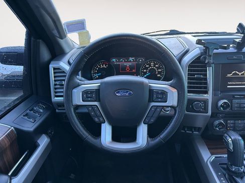 Used 2015 Ford F150 Lariat w/ Equipment Group 502A Luxury image 14