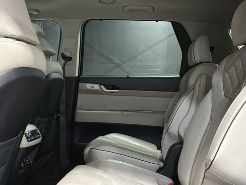 Used 2022 Hyundai Palisade Limited w/ Winter Package AWD/4WD image 21