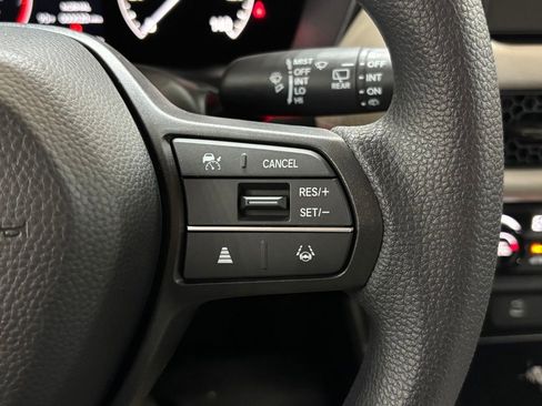 New 2026 Honda HR-V LX image 19