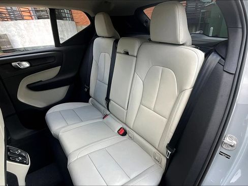 New 2026 Volvo XC40 B4 Plus w/ Protection Package Premier FWD image 16