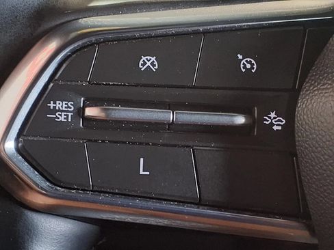 Used 2024 Chevrolet Traverse LT AWD/4WD image 26