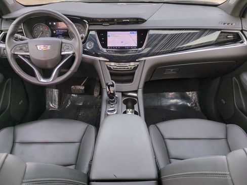 Certified 2024 Cadillac XT6 Premium Luxury w/ Technology Package image 17