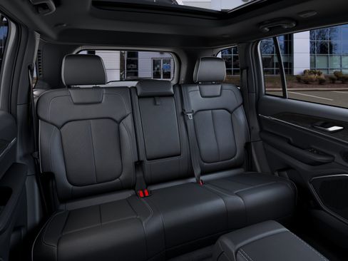 New 2026 Jeep Grand Cherokee Limited Reserve AWD/4WD image 15