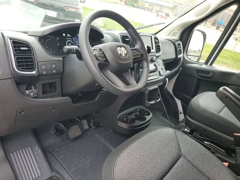 New 2025 RAM ProMaster 1500 w/ Quick Order Package 22G SLT image 15