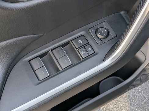 Used 2023 Toyota RAV4 XLE image 17