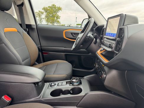 Used 2023 Ford Bronco Sport Badlands image 16