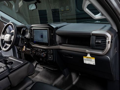 Used 2025 Ford F150 XL w/ Equipment Group 103A High image 17