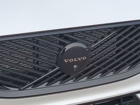 New 2026 Volvo XC60 T8 Ultra w/ Protection Package Premier AWD/4WD image 11