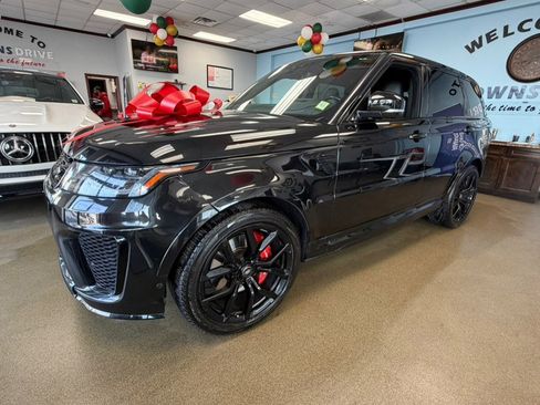 Used 2019 Land Rover Range Rover Sport SVR image 6