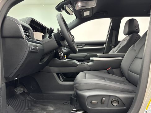 New 2027 GMC Terrain Elevation w/ Elevation Premium Package FWD image 17