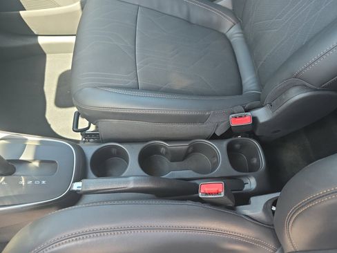 Used 2020 Chevrolet Trax LT w/ Redline Edition image 15