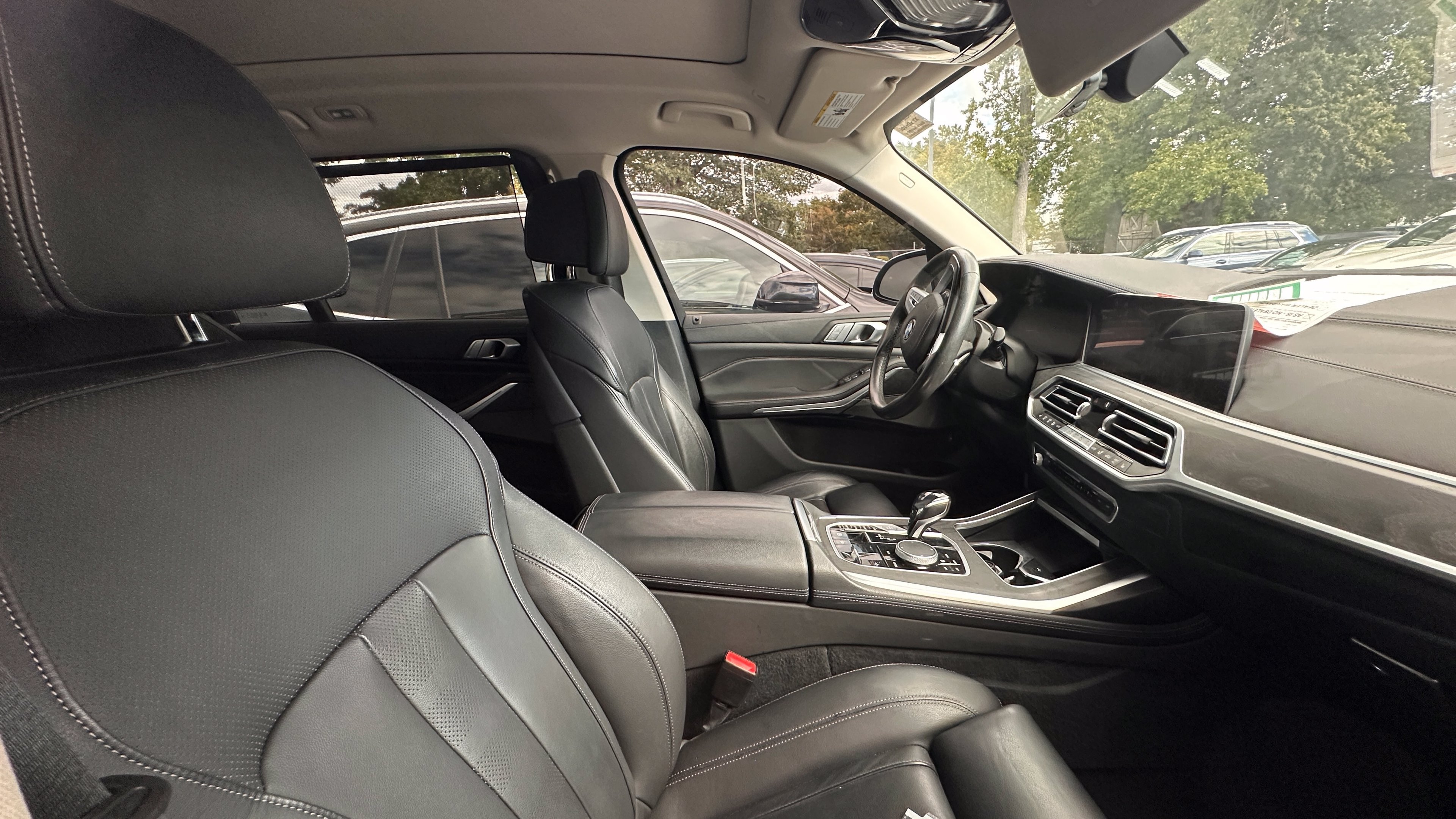 Used 2020 BMW X7 xDrive40i w/ Premium Package AWD/4WD image 5