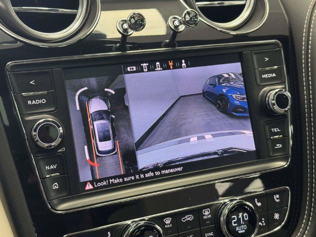 Used 2020 Bentley Bentayga AWD/4WD image 43