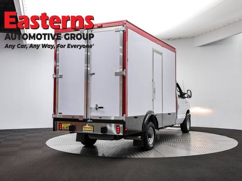 Used 2023 Ford E-350 and Econoline 350 Super Duty w/ Power Windows & Locks Group RWD image 5