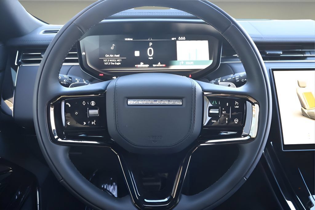 New 2026 Land Rover Range Rover Sport Dynamic SE AWD/4WD image 16