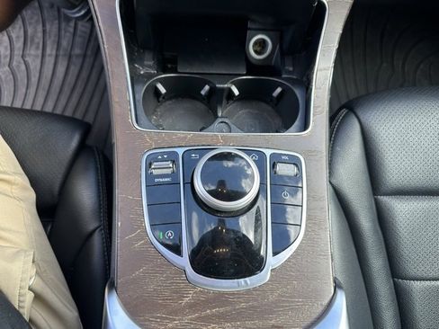 Used 2019 Mercedes-Benz C 300 4MATIC Sedan image 28
