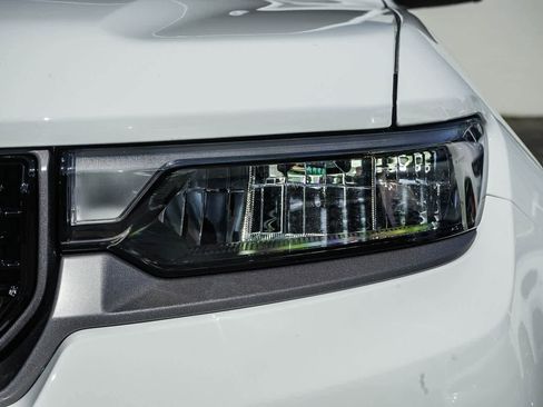 New 2026 Jeep Grand Cherokee L Limited image 8