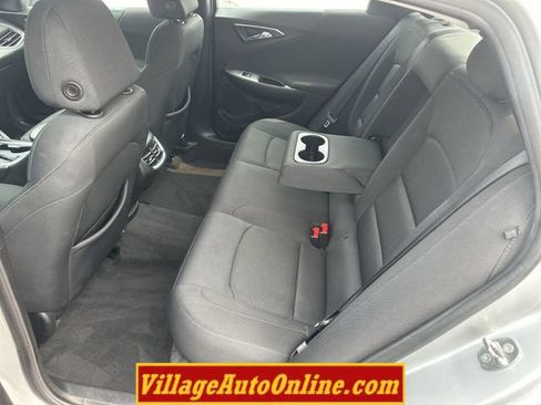 Used 2016 Chevrolet Malibu LT FWD image 29