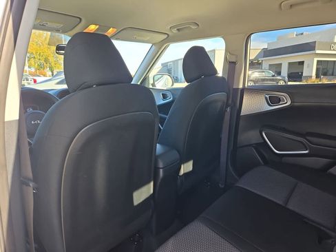 Certified 2024 Kia Soul LX w/ Option Group 015 image 17