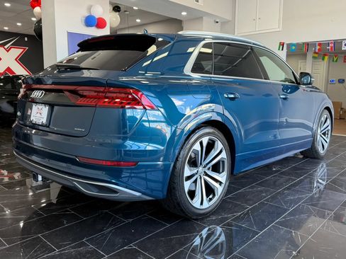 Used 2019 Audi Q8 Prestige AWD/4WD image 5