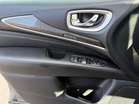 Used 2020 INFINITI QX60 Luxe w/ Essential Package image 29