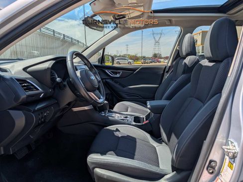 Used 2019 Subaru Forester Premium AWD/4WD image 10