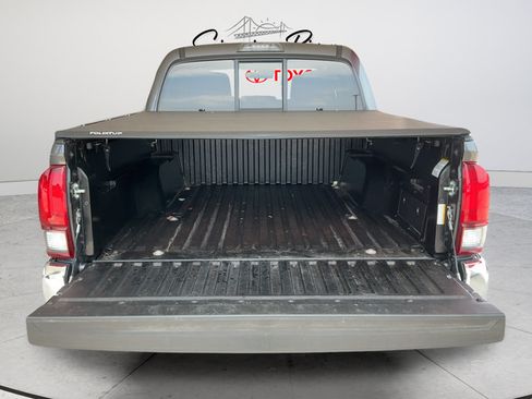 Used 2022 Toyota Tacoma SR5 w/ SR5 Appearance Package (SM) RWD image 24